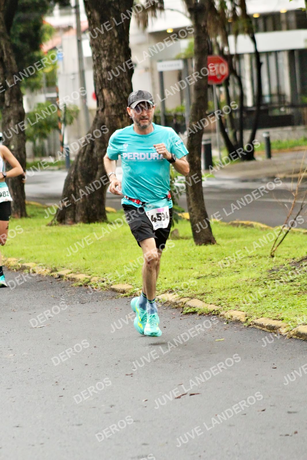 Foto del MEDIO MARATÓN ATLAS en Av. Patria, frente al Parque El Polvorín, Zapopan a las 08:02 · dorsal 4594