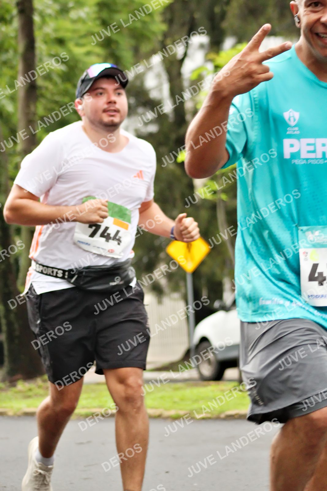 Foto del MEDIO MARATÓN ATLAS en Av. Patria, frente al Parque El Polvorín, Zapopan a las 08:33 · dorsal 744, 4