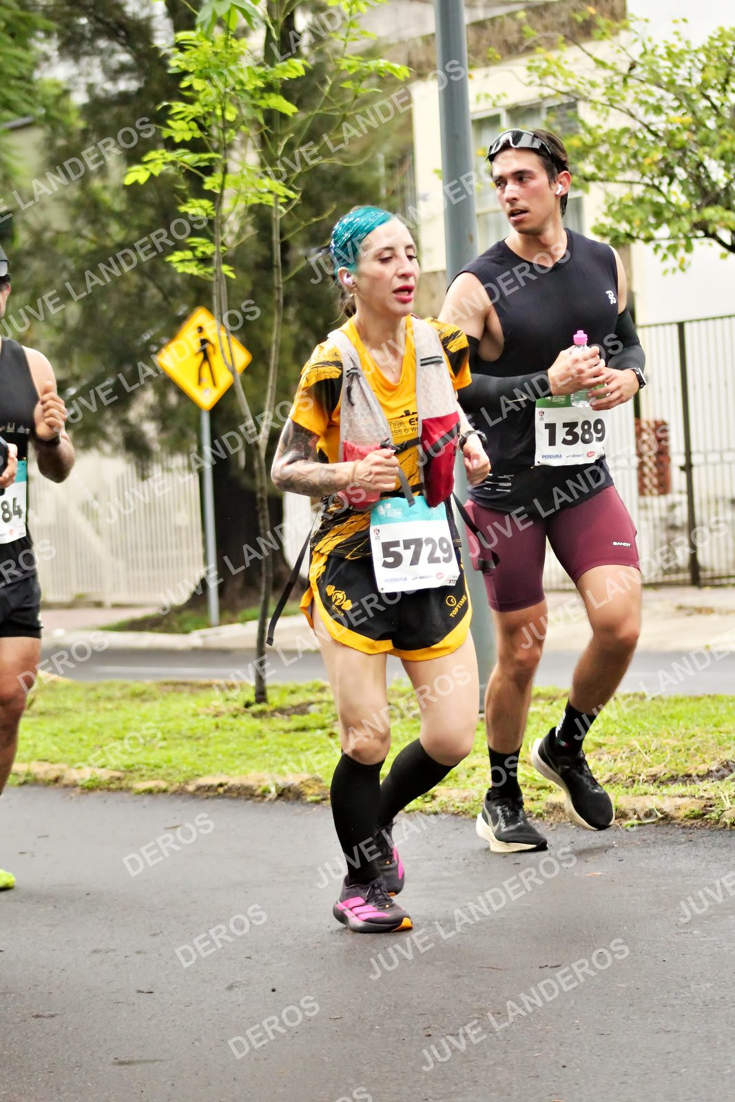 Foto del MEDIO MARATÓN ATLAS en Av. Patria, frente al Parque El Polvorín, Zapopan a las 08:19 · dorsal 5729, 1389