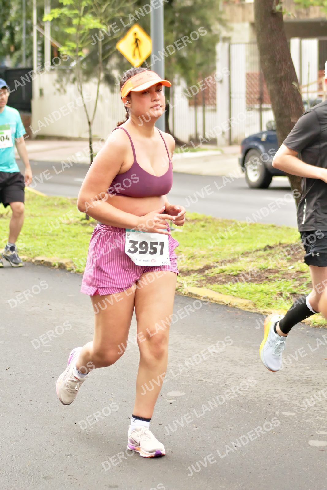 Foto del MEDIO MARATÓN ATLAS en Av. Patria, frente al Parque El Polvorín, Zapopan a las 08:59 · dorsal 3951, 4