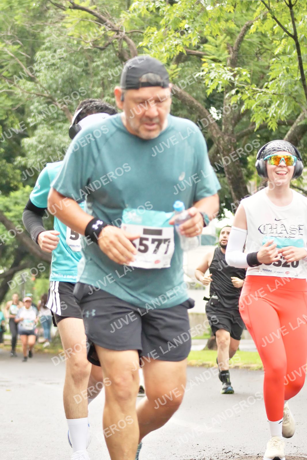 Foto del MEDIO MARATÓN ATLAS en Av. Patria, frente al Parque El Polvorín, Zapopan a las 08:47 · dorsal 577, 5
