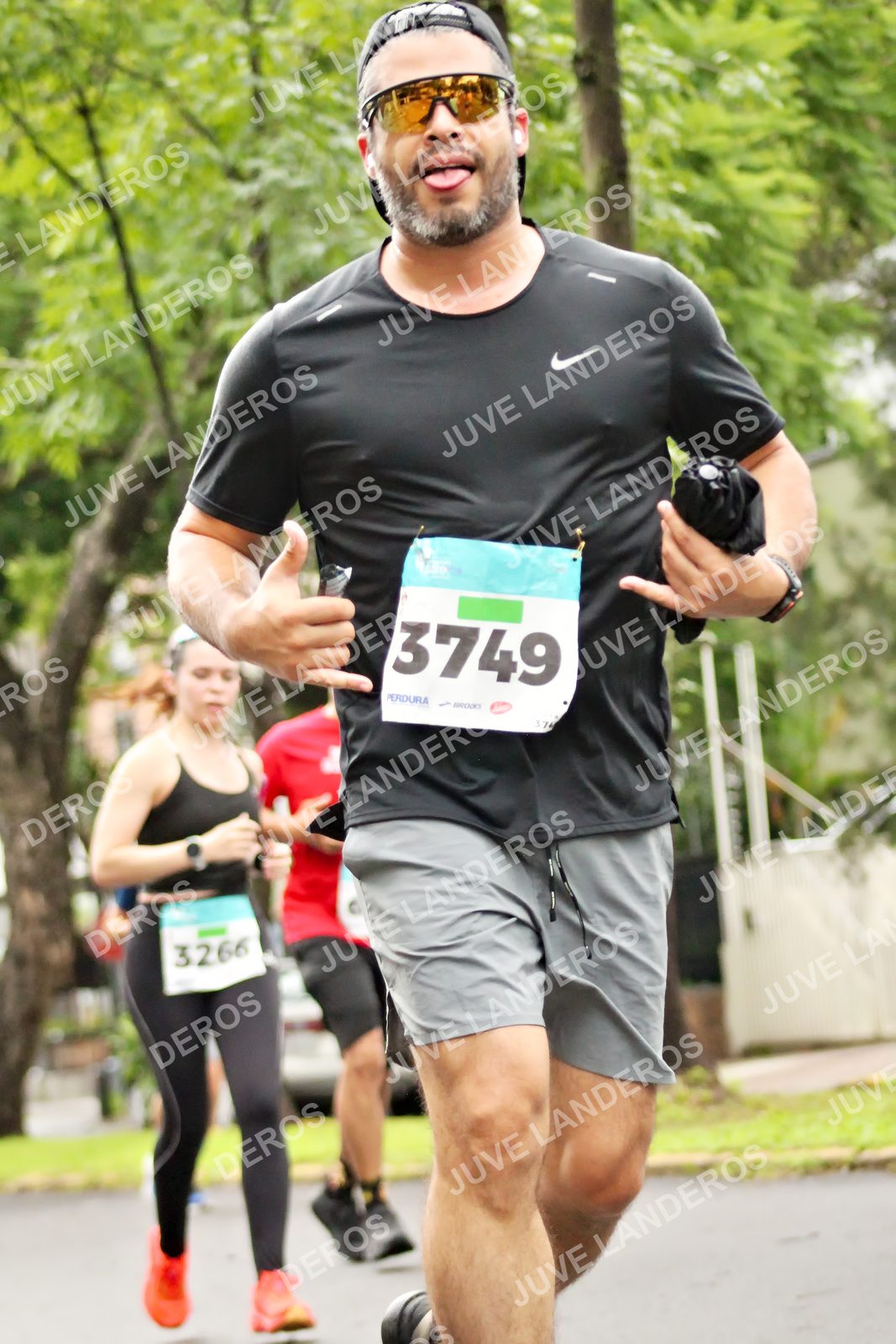 Foto del MEDIO MARATÓN ATLAS en Av. Patria, frente al Parque El Polvorín, Zapopan a las 08:33 · dorsal 3749, 3266, 376