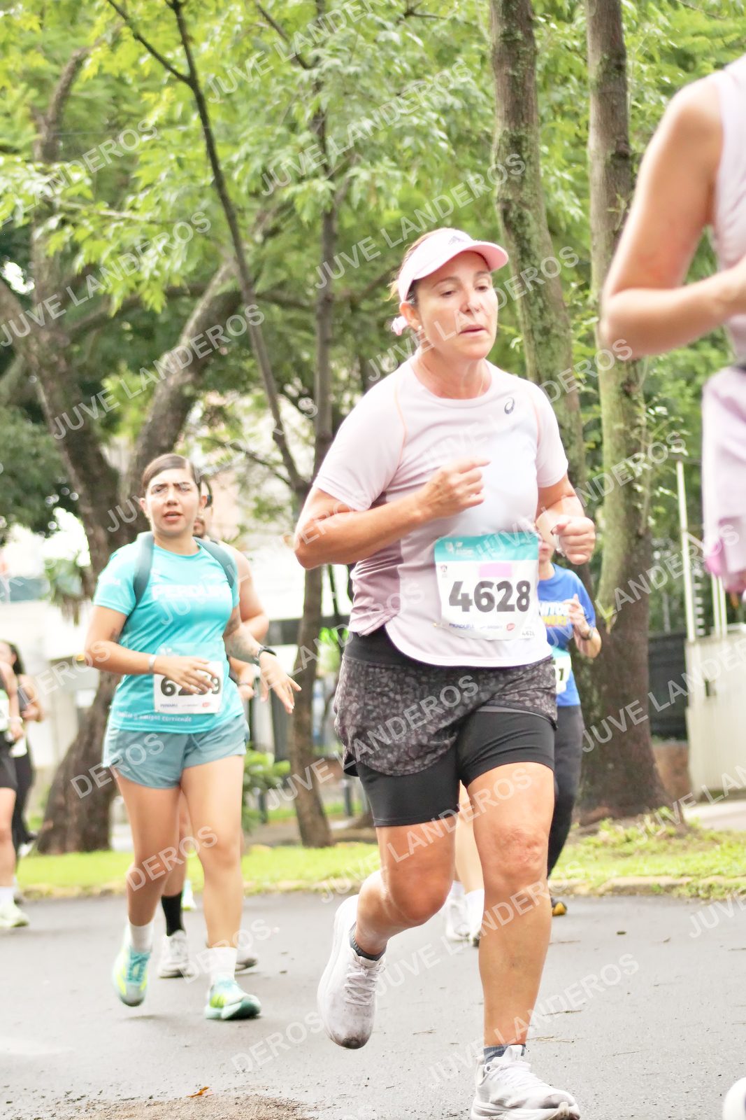 Foto del MEDIO MARATÓN ATLAS en Av. Patria, frente al Parque El Polvorín, Zapopan a las 08:42 · dorsal 4628