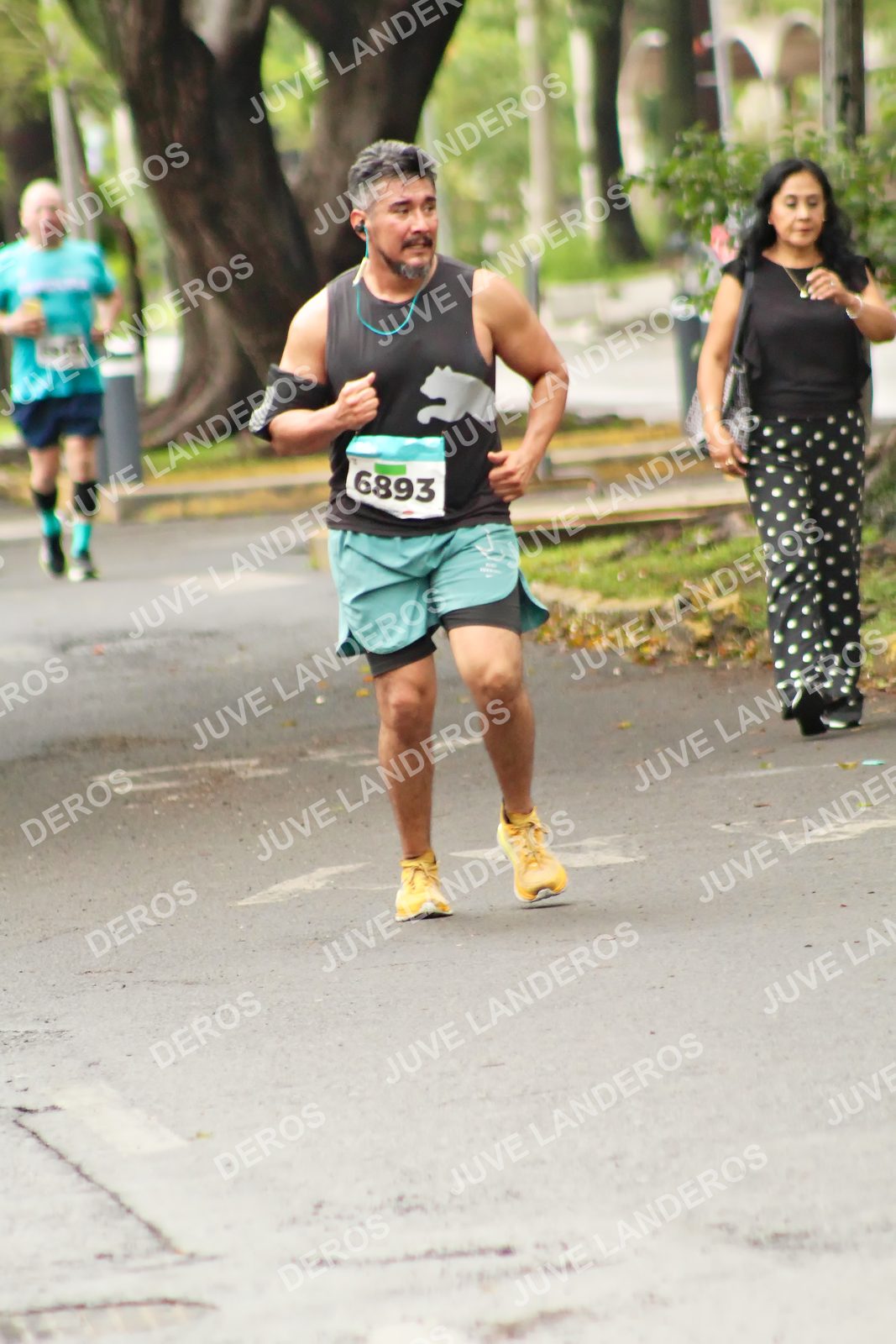 Foto del MEDIO MARATÓN ATLAS en Av. Patria, frente al Parque El Polvorín, Zapopan a las 09:01 · dorsal 6893