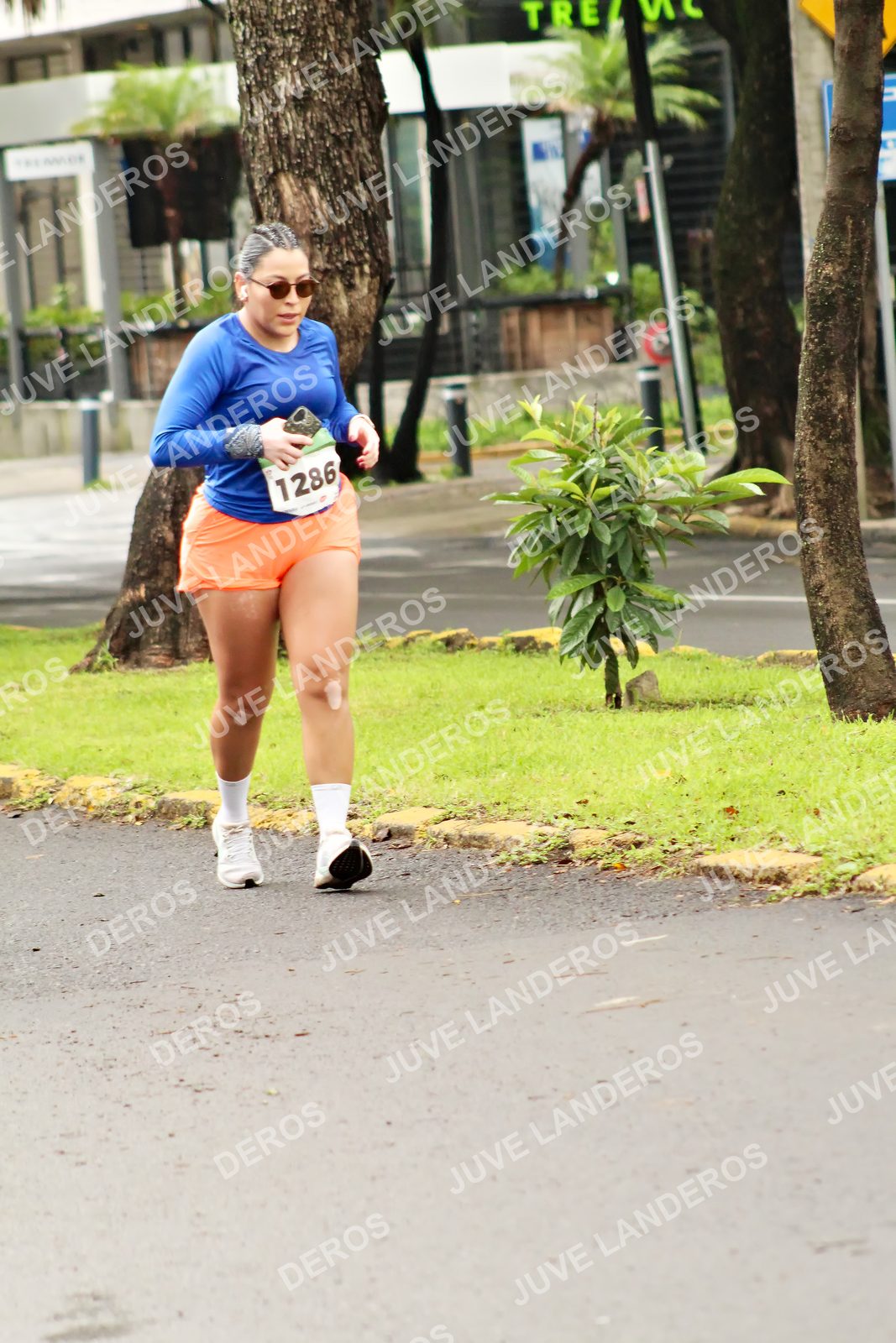 Foto del MEDIO MARATÓN ATLAS en Av. Patria, frente al Parque El Polvorín, Zapopan a las 08:49 · dorsal 1286