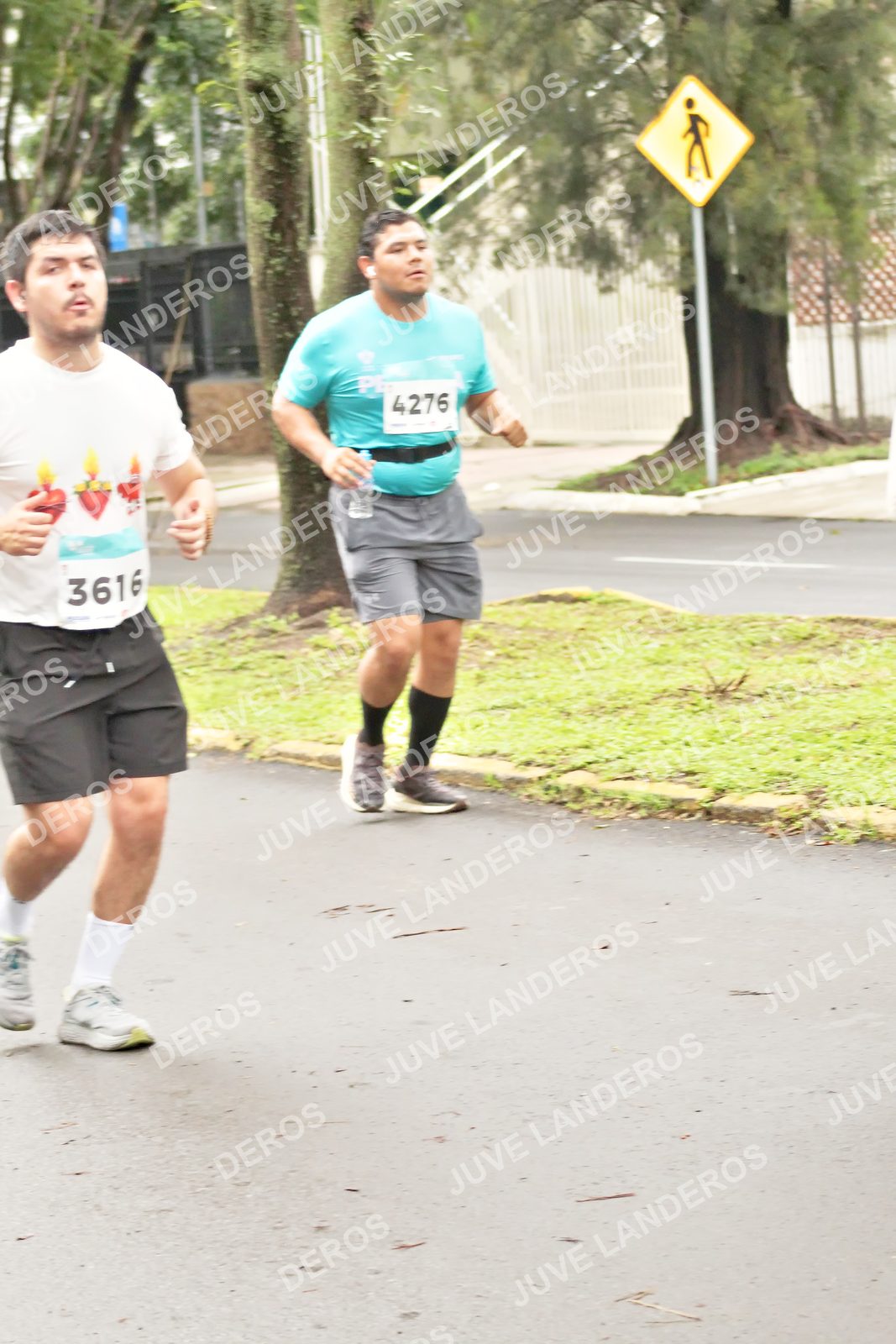 Foto del MEDIO MARATÓN ATLAS en Av. Patria, frente al Parque El Polvorín, Zapopan a las 08:50 · dorsal 3616, 4276