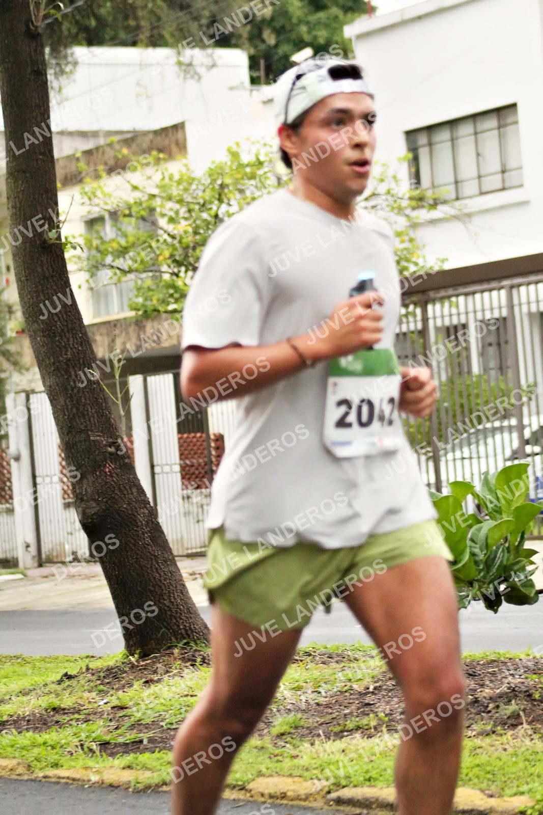 Foto del MEDIO MARATÓN ATLAS en Av. Patria, frente al Parque El Polvorín, Zapopan a las 08:07 · dorsal 2042