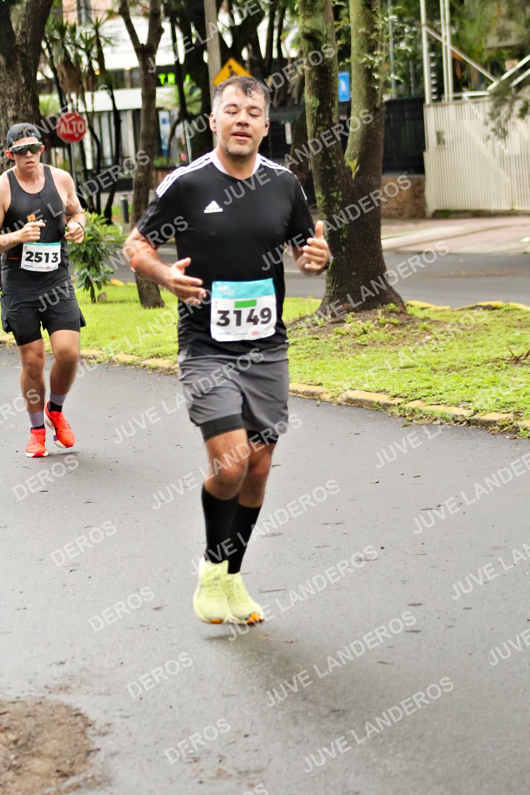 Foto del MEDIO MARATÓN ATLAS en Av. Patria, frente al Parque El Polvorín, Zapopan a las 08:17 · dorsal 2513, 3149