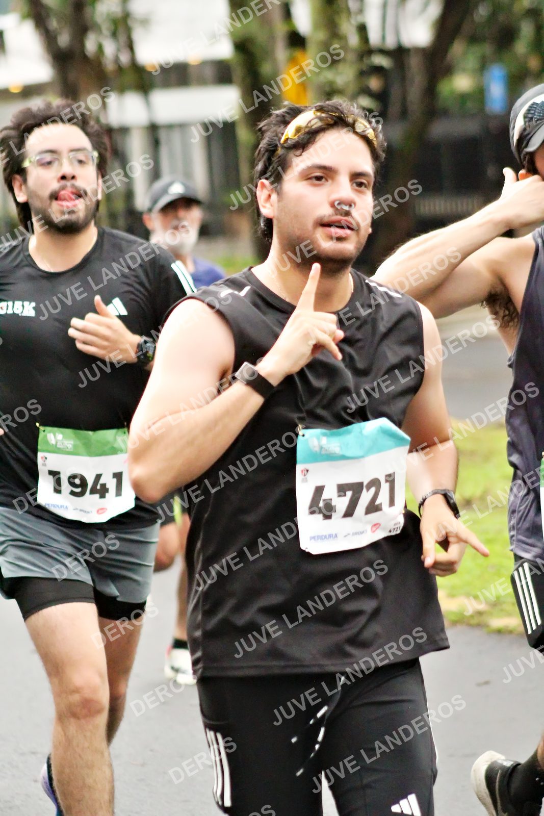 Foto del MEDIO MARATÓN ATLAS en Av. Patria, frente al Parque El Polvorín, Zapopan a las 08:10 · dorsal 4721, 1941