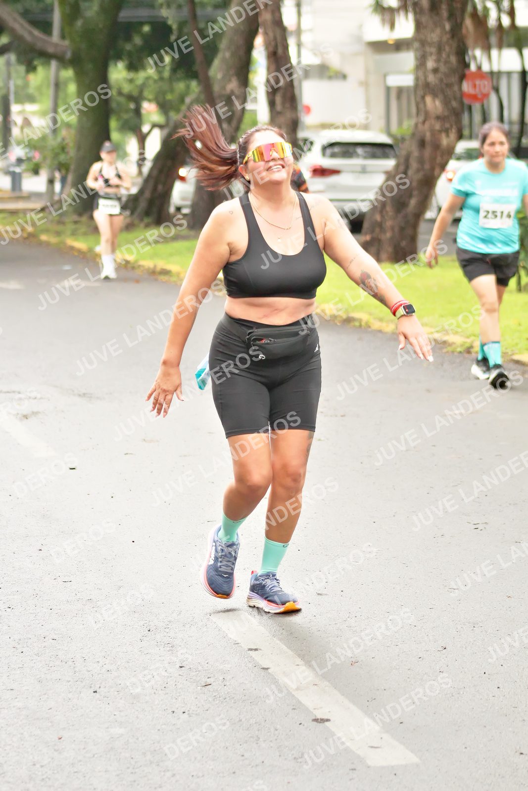 Foto del MEDIO MARATÓN ATLAS en Av. Patria, frente al Parque El Polvorín, Zapopan a las 08:54 · dorsal 2514