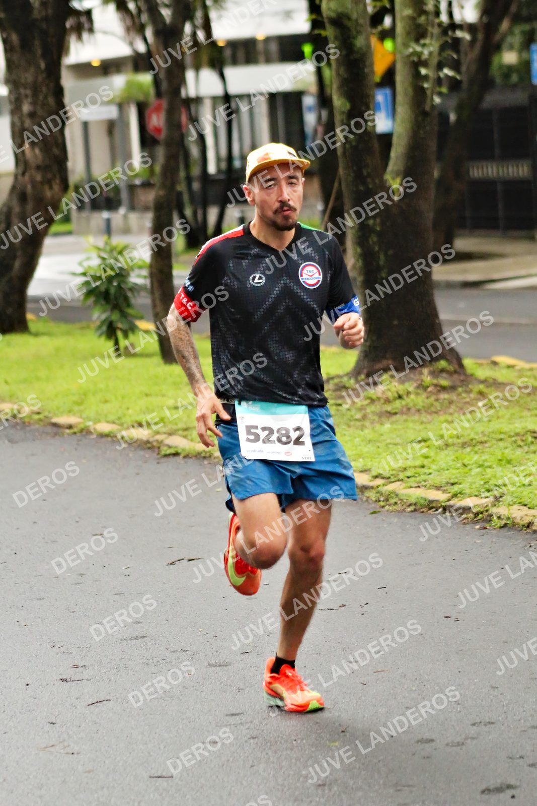 Foto del MEDIO MARATÓN ATLAS en Av. Patria, frente al Parque El Polvorín, Zapopan a las 08:09 · dorsal 5282