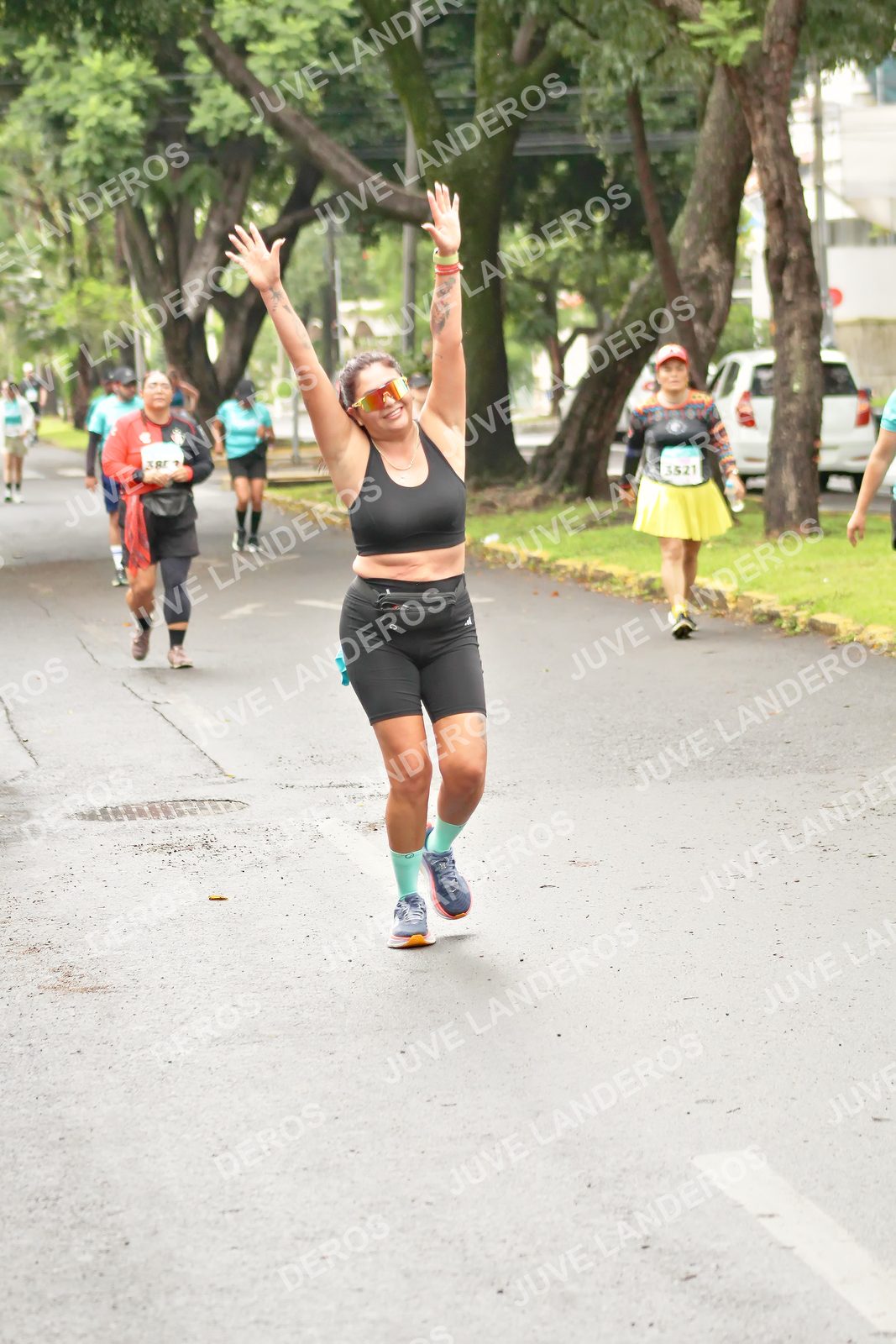 Foto del MEDIO MARATÓN ATLAS en Av. Patria, frente al Parque El Polvorín, Zapopan a las 08:54 · dorsal 3521
