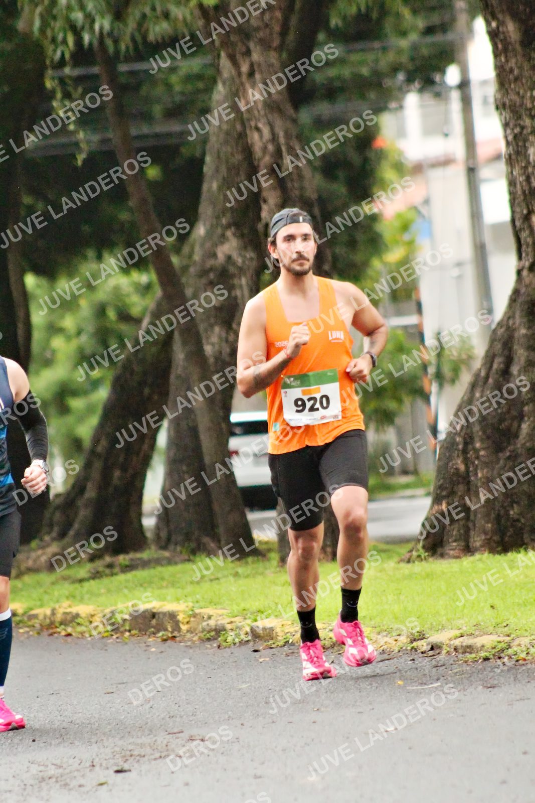 Foto del MEDIO MARATÓN ATLAS en Av. Patria, frente al Parque El Polvorín, Zapopan a las 08:05 · dorsal 920