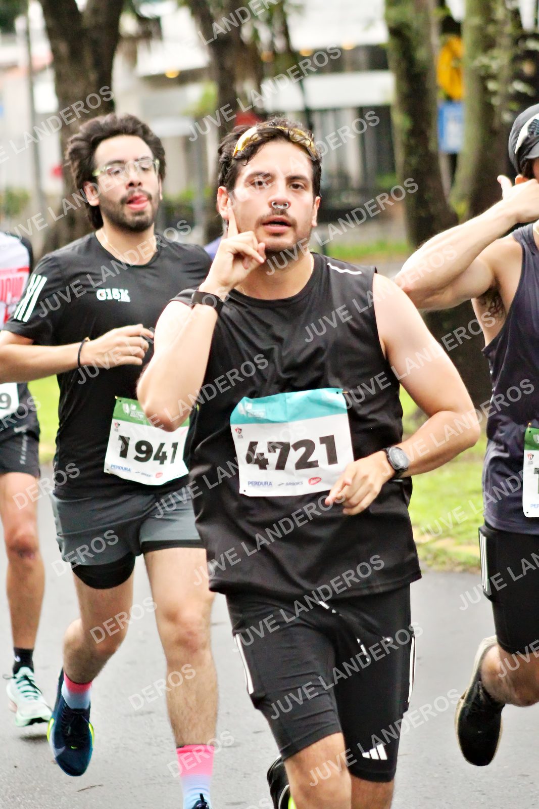 Foto del MEDIO MARATÓN ATLAS en Av. Patria, frente al Parque El Polvorín, Zapopan a las 08:10 · dorsal 4721, 1941, 9