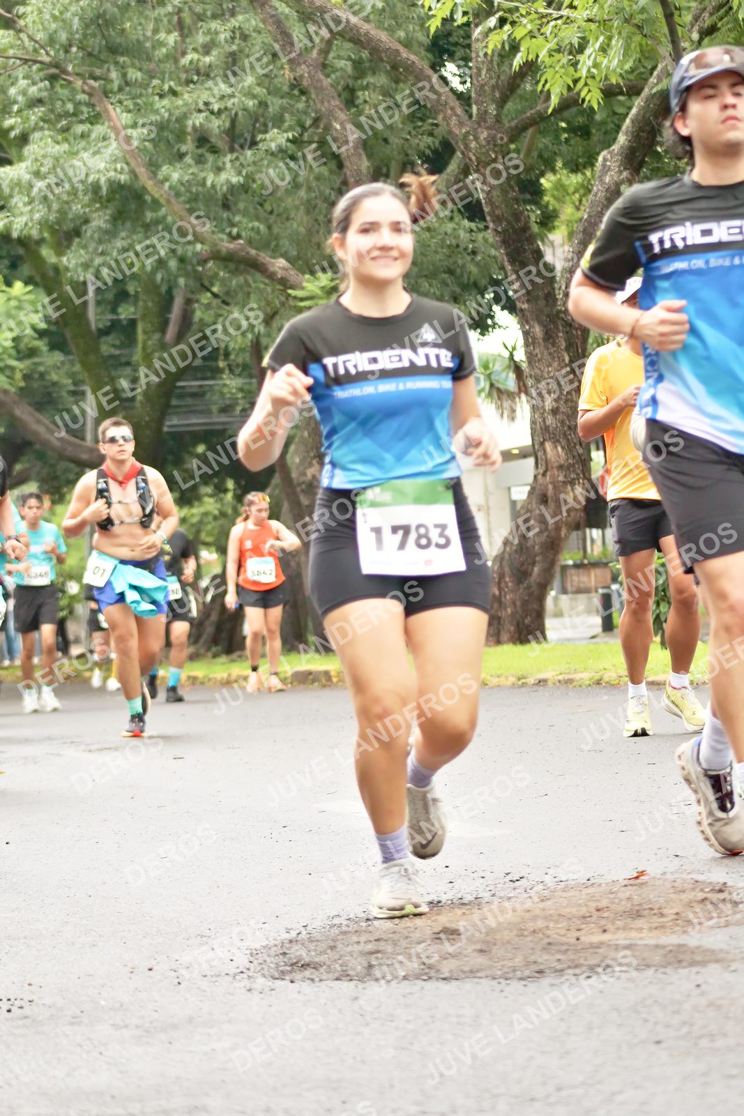 Foto del MEDIO MARATÓN ATLAS en Av. Patria, frente al Parque El Polvorín, Zapopan a las 08:45 · dorsal 1783, 1