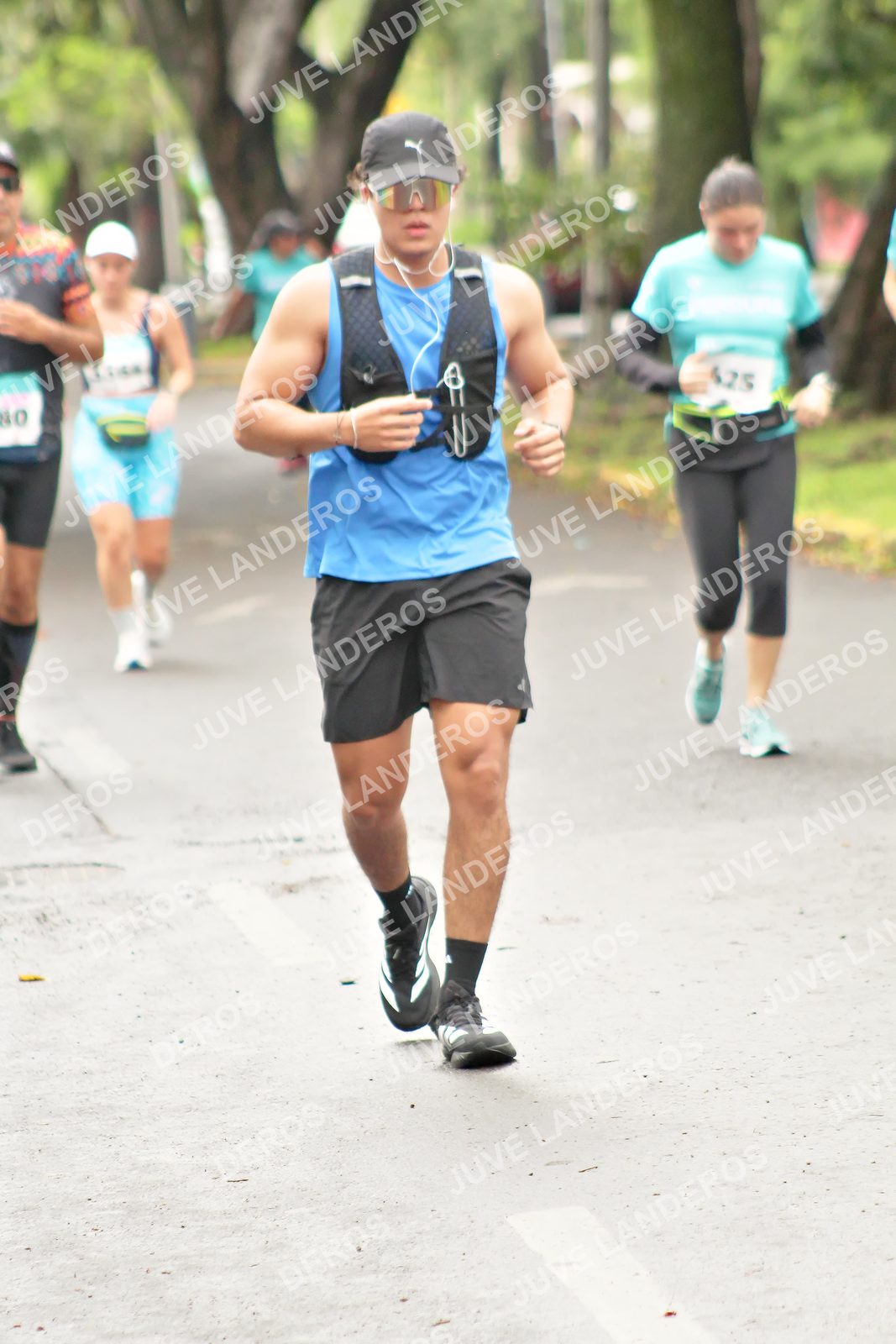 Foto del MEDIO MARATÓN ATLAS en Av. Patria, frente al Parque El Polvorín, Zapopan a las 09:02 · dorsal 425