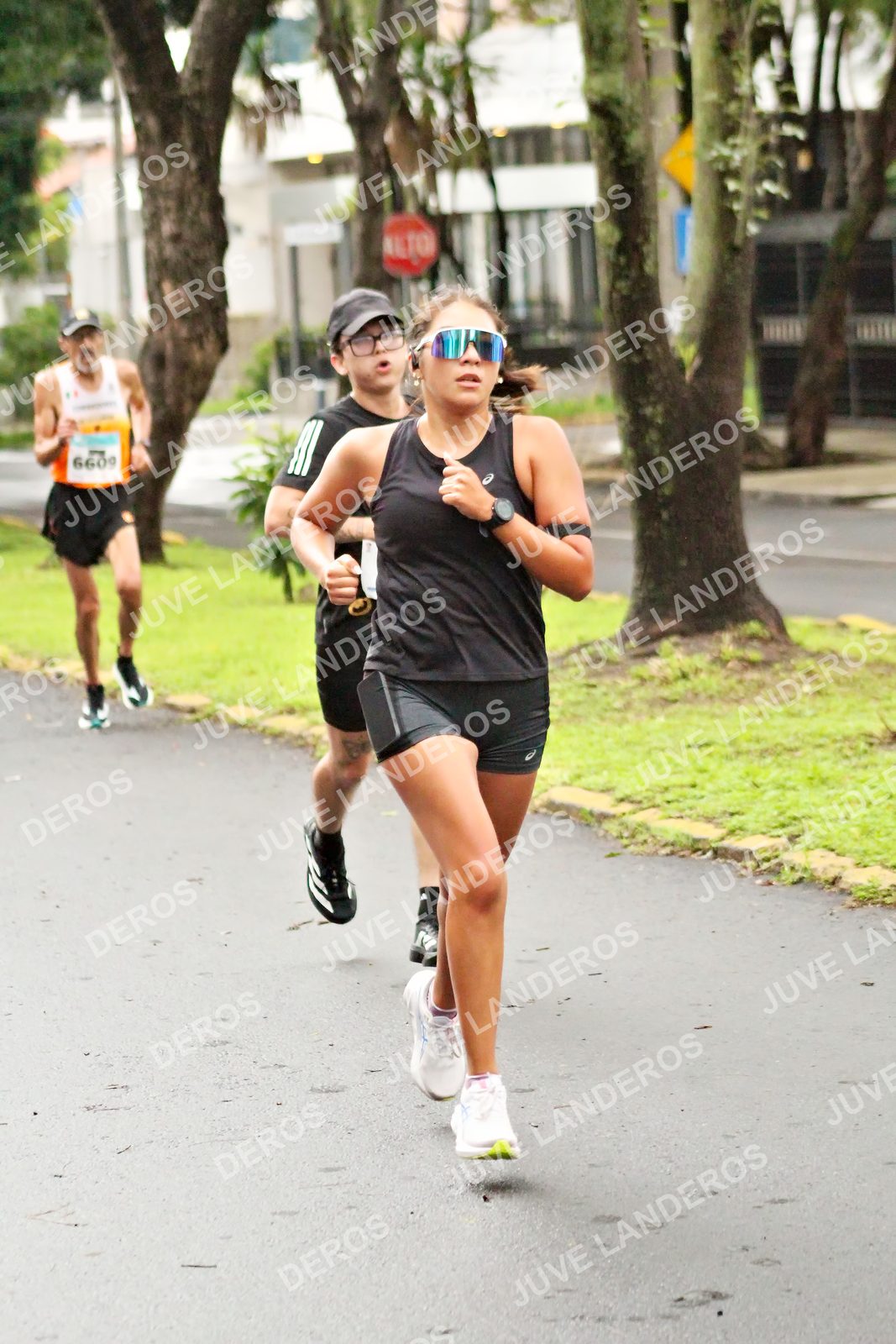 Foto del MEDIO MARATÓN ATLAS en Av. Patria, frente al Parque El Polvorín, Zapopan a las 08:06 · dorsal 6609
