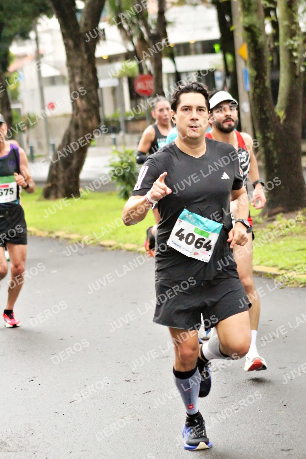 Foto del MEDIO MARATÓN ATLAS en Av. Patria, frente al Parque El Polvorín, Zapopan a las 08:10 · dorsal 4064