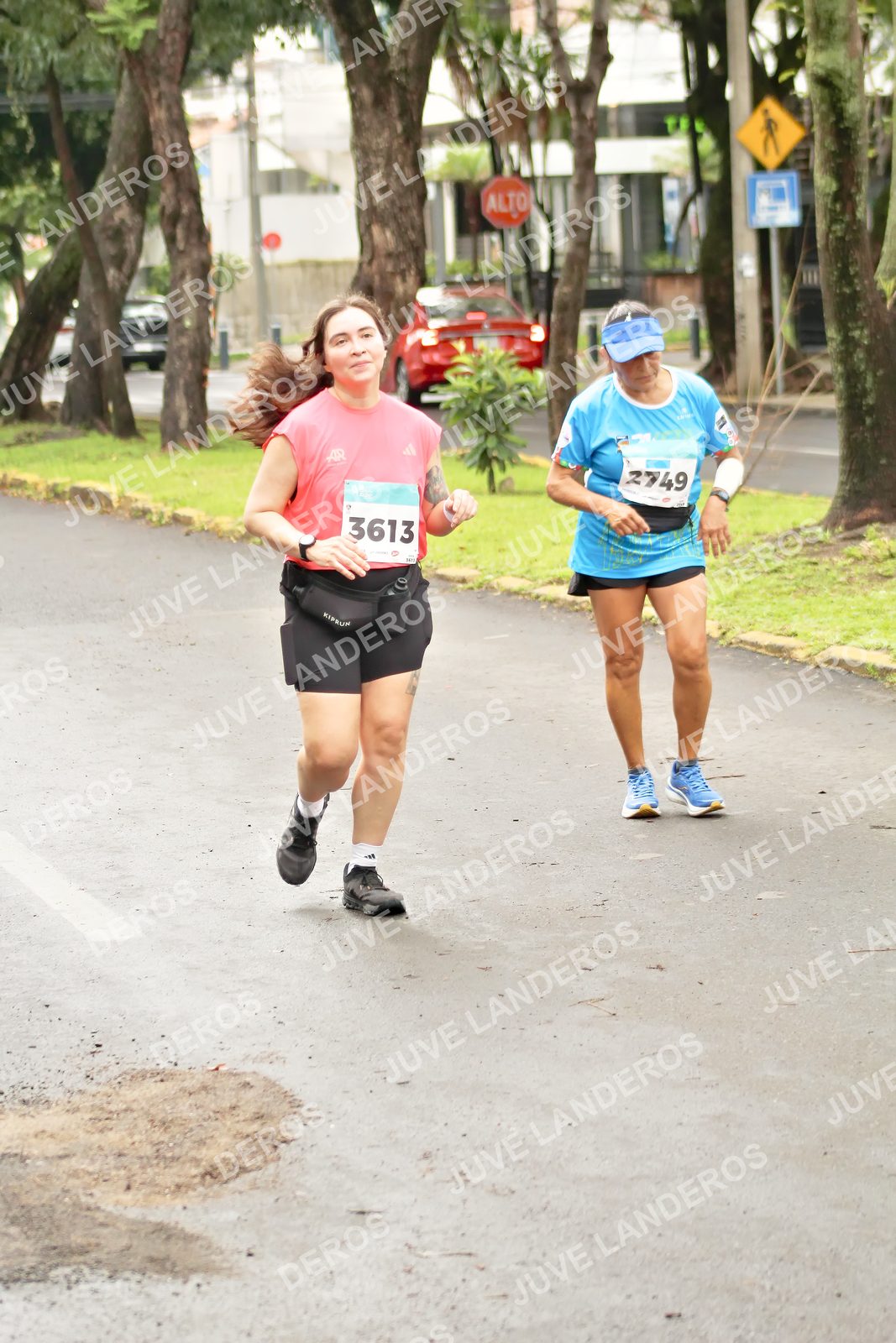 Foto del MEDIO MARATÓN ATLAS en Av. Patria, frente al Parque El Polvorín, Zapopan a las 09:05 · dorsal 3613, 2749