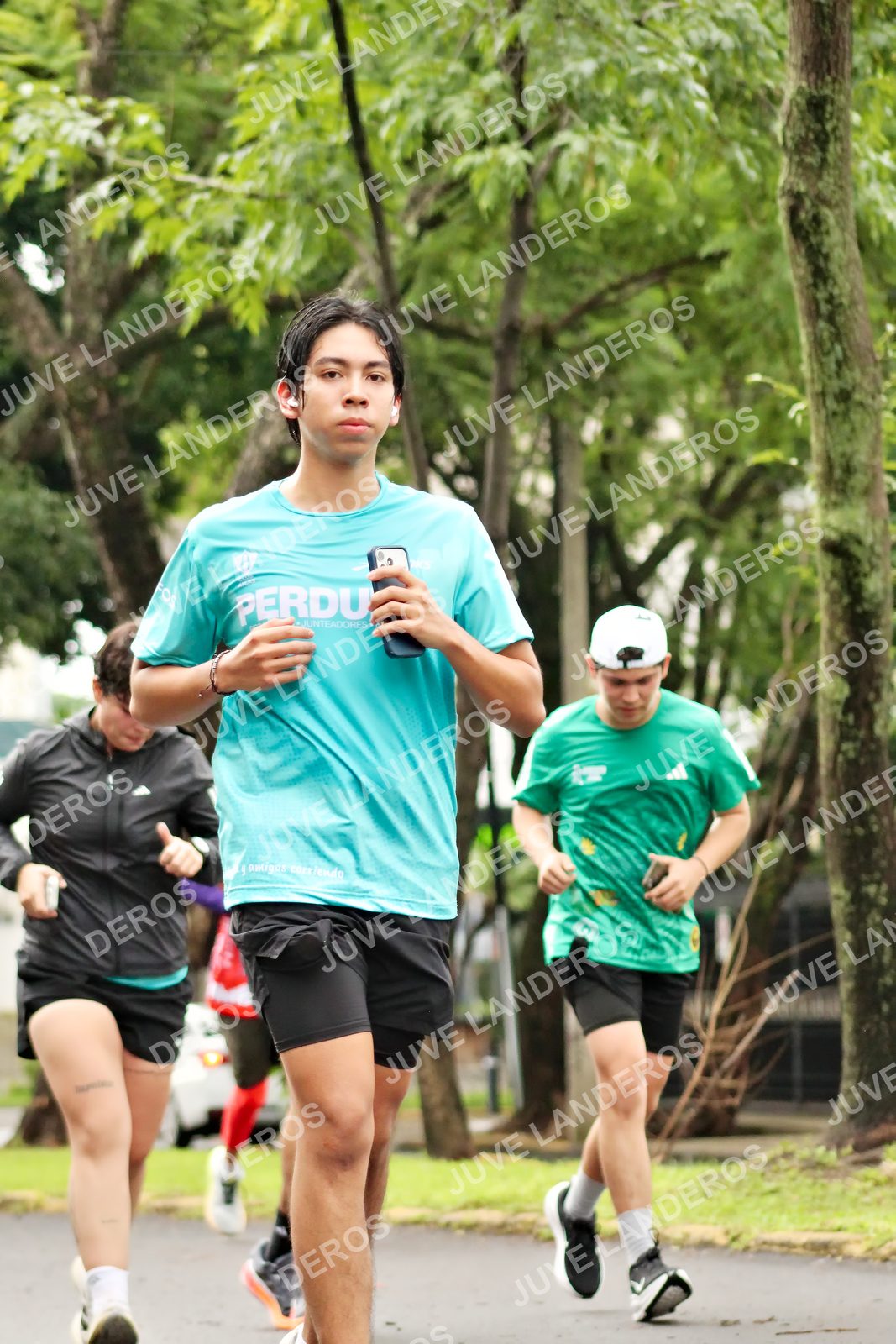 Foto del MEDIO MARATÓN ATLAS en Av. Patria, frente al Parque El Polvorín, Zapopan a las 08:44