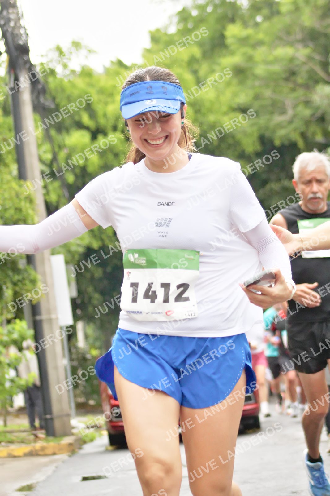 Foto del MEDIO MARATÓN ATLAS en Av. Patria, frente al Parque El Polvorín, Zapopan a las 08:38 · dorsal 1412