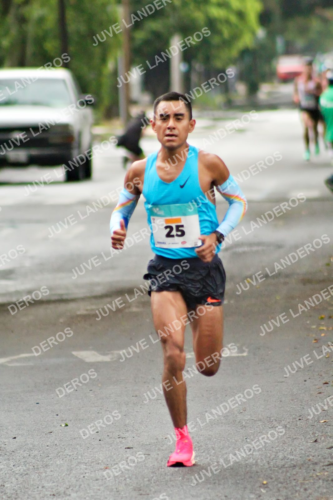 Foto del MEDIO MARATÓN ATLAS en Av. Patria, frente al Parque El Polvorín, Zapopan a las 07:51 · dorsal 25