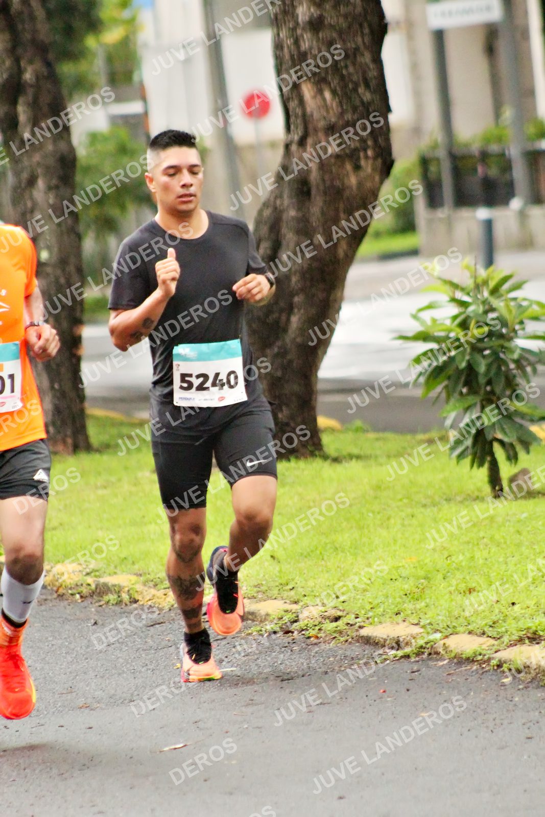 Foto del MEDIO MARATÓN ATLAS en Av. Patria, frente al Parque El Polvorín, Zapopan a las 08:08 · dorsal 5240