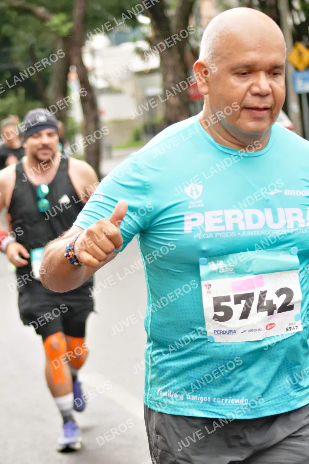 Foto del MEDIO MARATÓN ATLAS en Av. Patria, frente al Parque El Polvorín, Zapopan a las 08:51 · dorsal 5742