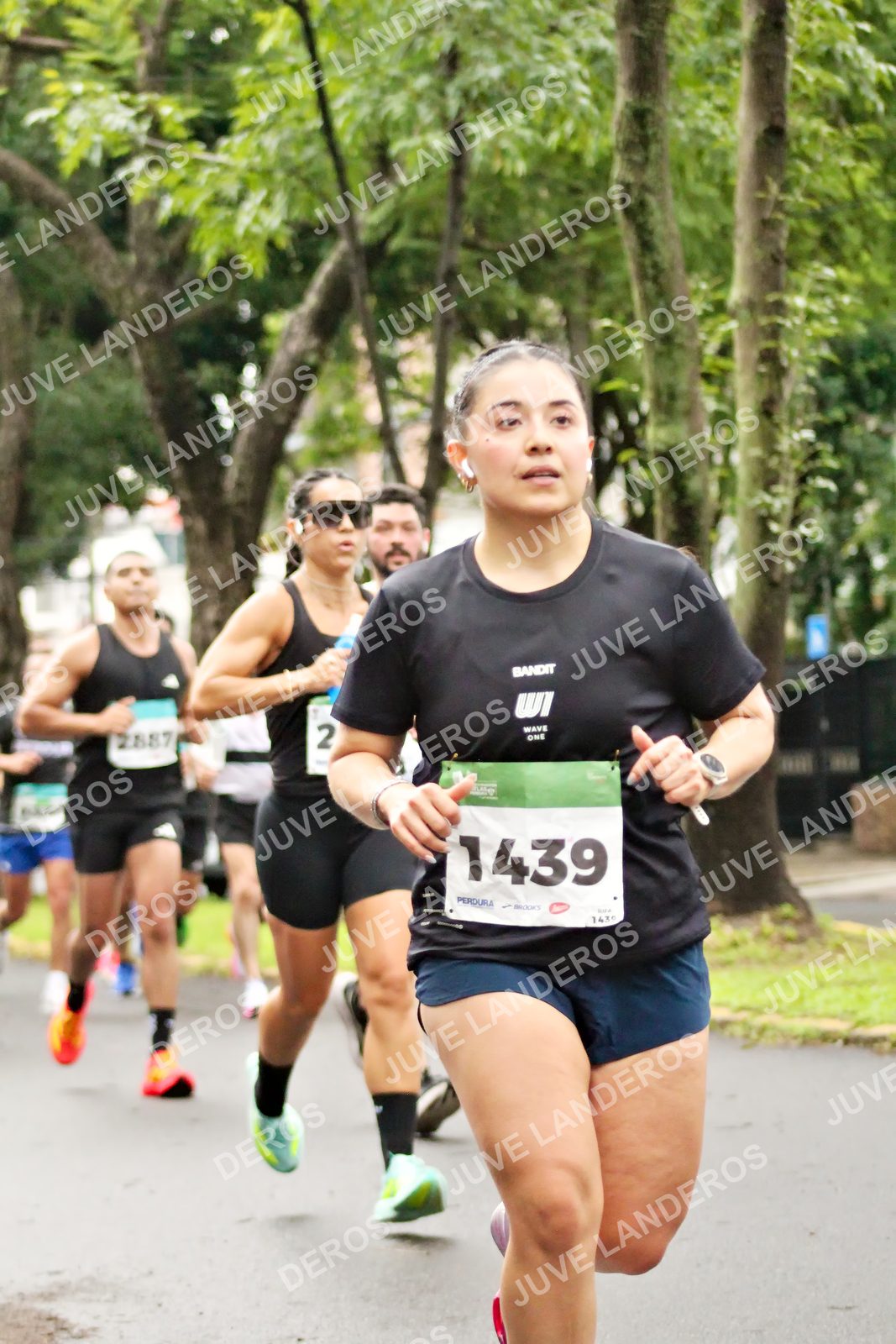 Foto del MEDIO MARATÓN ATLAS en Av. Patria, frente al Parque El Polvorín, Zapopan a las 08:16 · dorsal 1439, 2, 2887