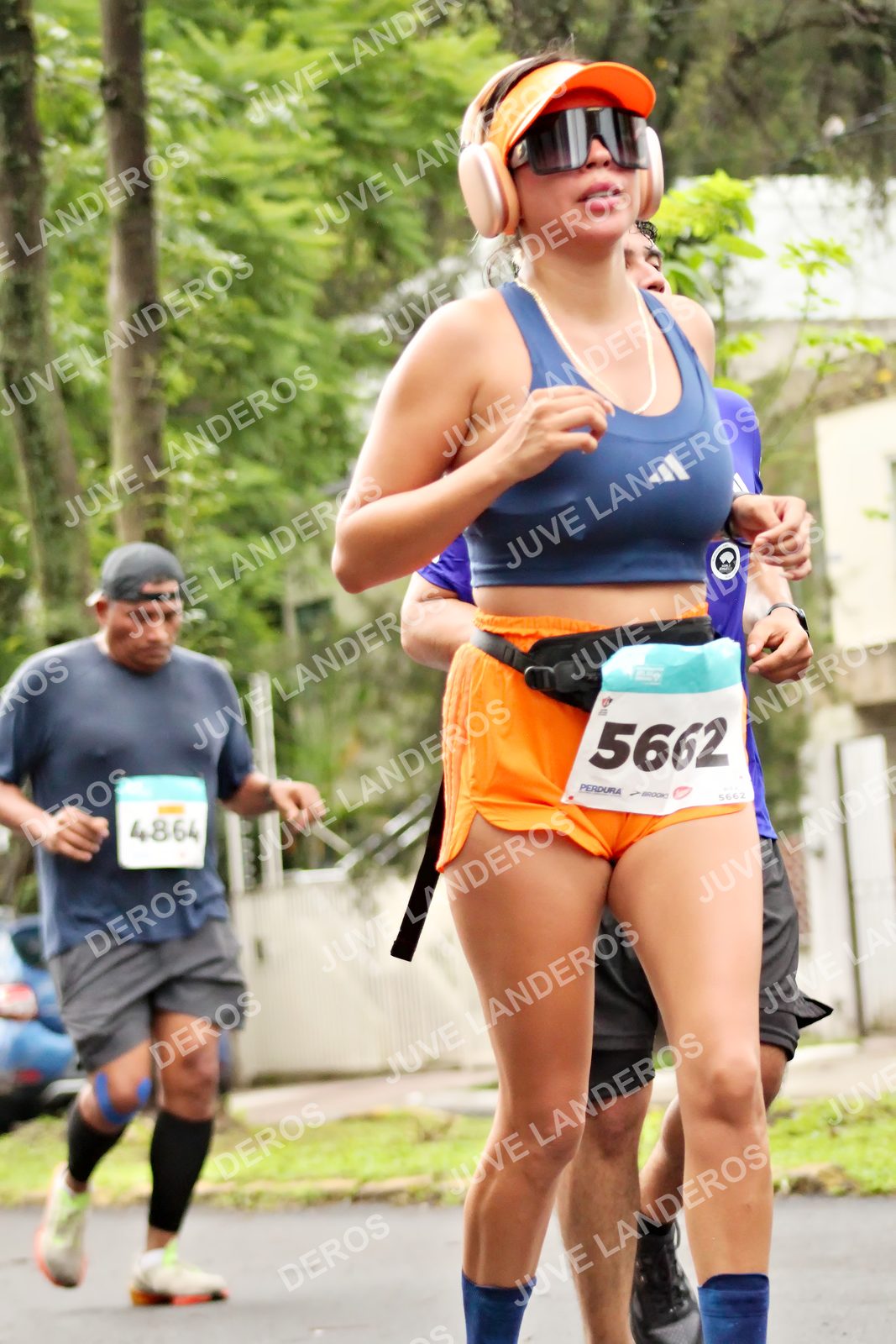 Foto del MEDIO MARATÓN ATLAS en Av. Patria, frente al Parque El Polvorín, Zapopan a las 08:38 · dorsal 5662, 4864