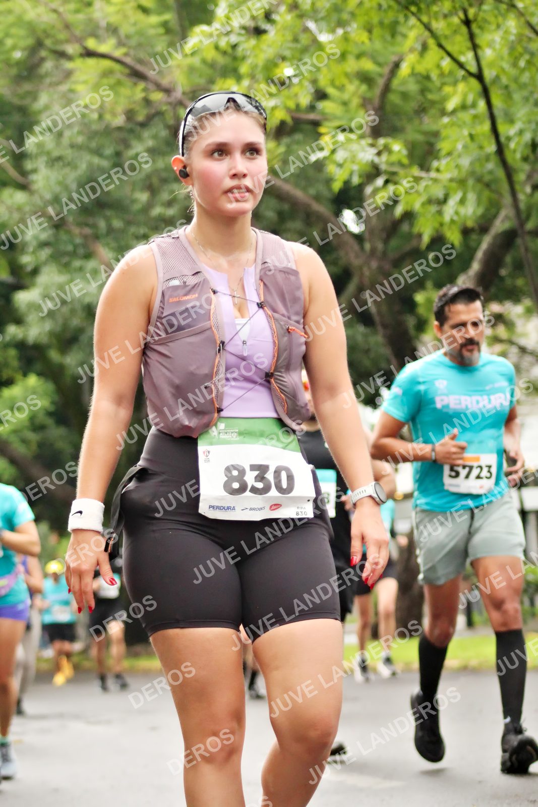 Foto del MEDIO MARATÓN ATLAS en Av. Patria, frente al Parque El Polvorín, Zapopan a las 08:36 · dorsal 830, 5723