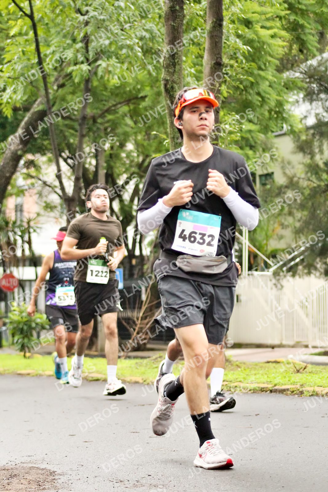 Foto del MEDIO MARATÓN ATLAS en Av. Patria, frente al Parque El Polvorín, Zapopan a las 08:24 · dorsal 4632, 1222