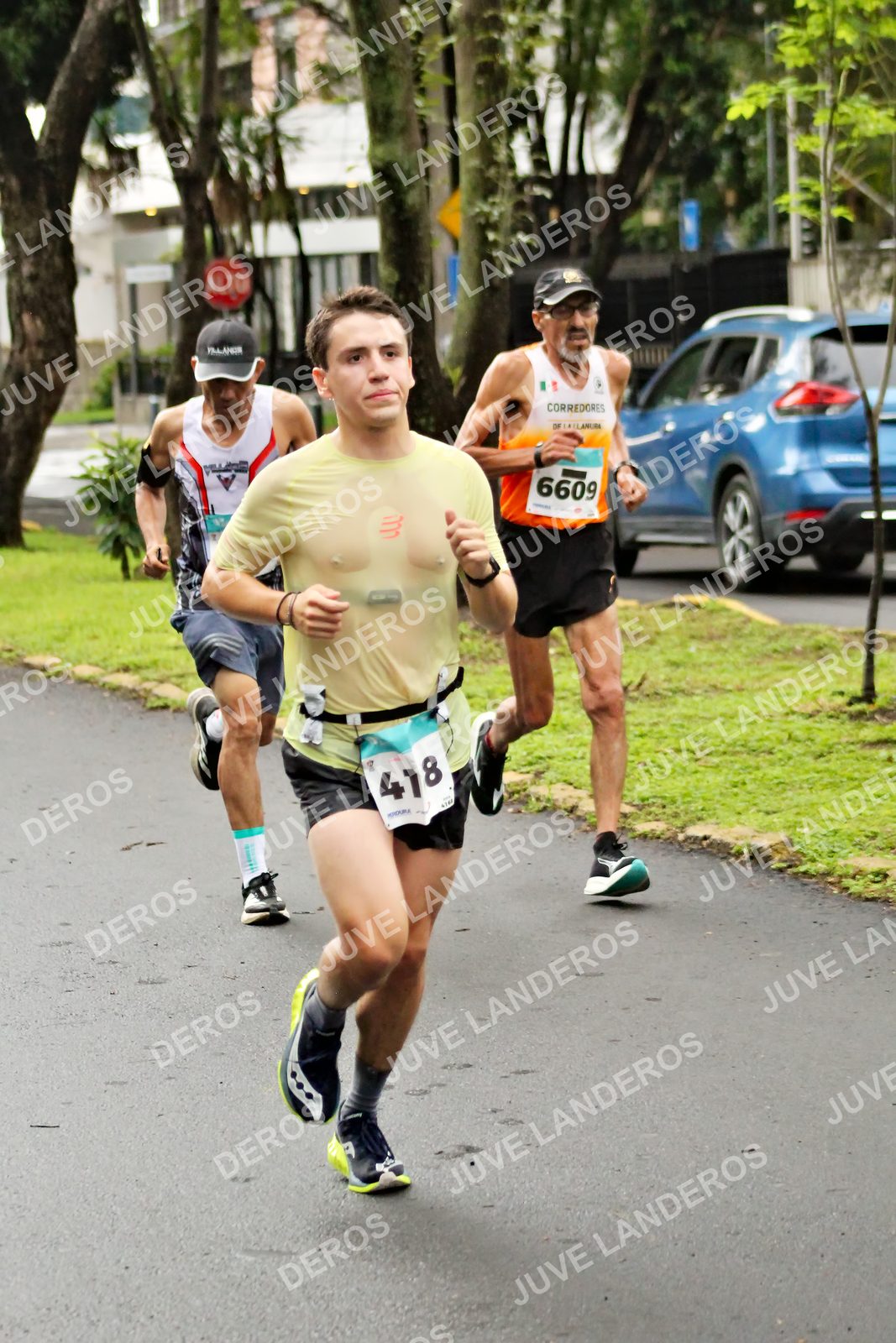 Foto del MEDIO MARATÓN ATLAS en Av. Patria, frente al Parque El Polvorín, Zapopan a las 08:06 · dorsal 6609, 418