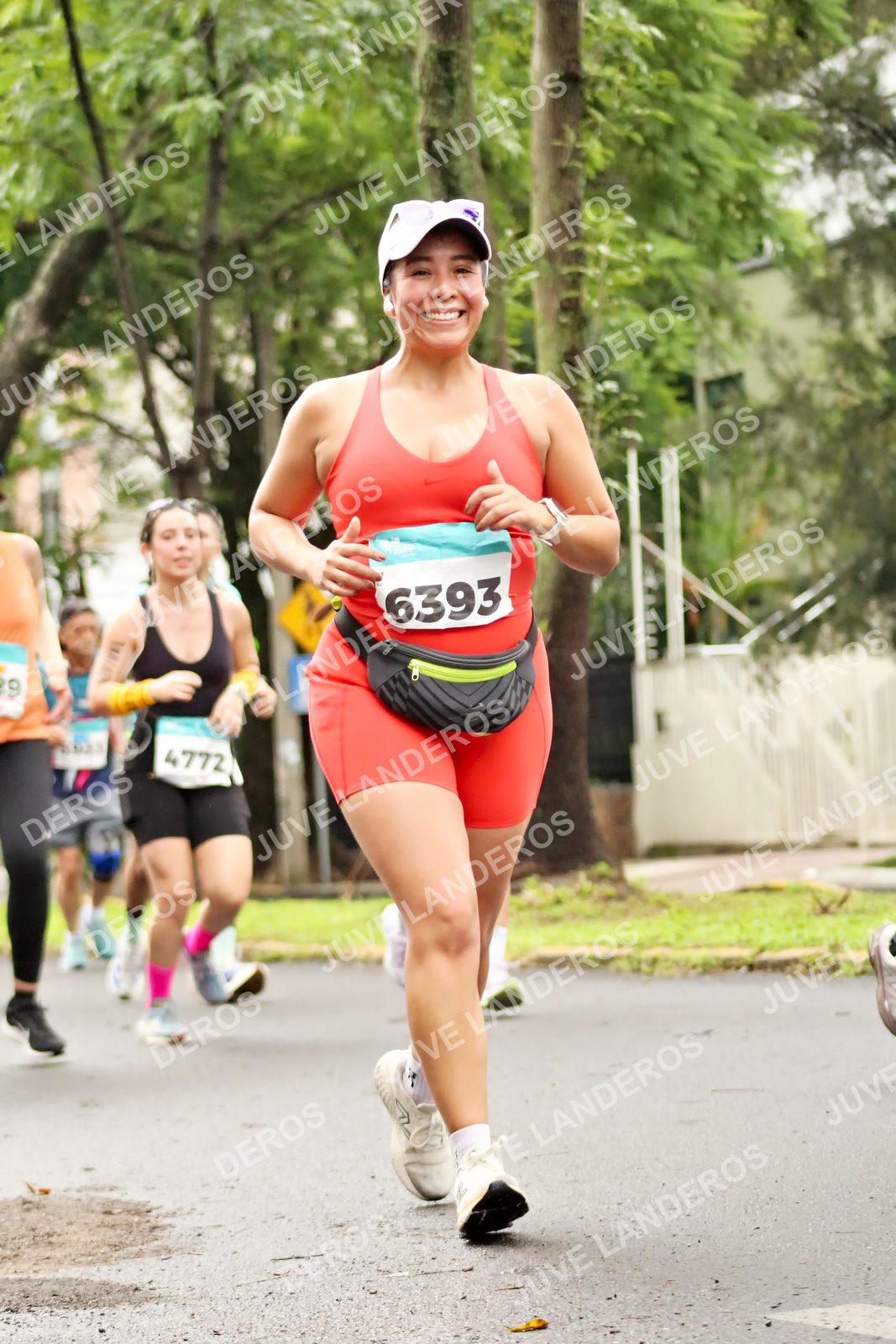 Foto del MEDIO MARATÓN ATLAS en Av. Patria, frente al Parque El Polvorín, Zapopan a las 08:37 · dorsal 6393, 4772, 9