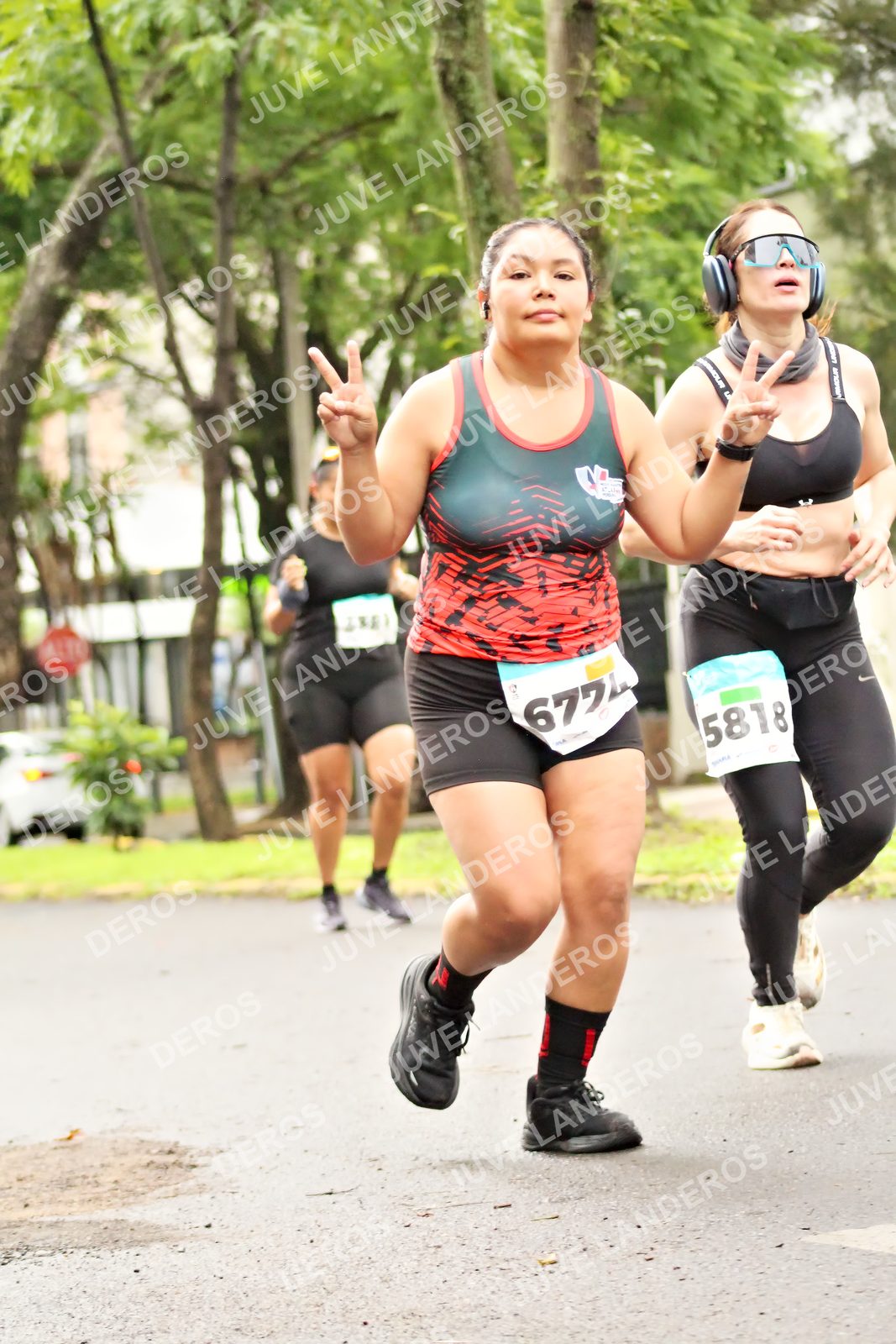 Foto del MEDIO MARATÓN ATLAS en Av. Patria, frente al Parque El Polvorín, Zapopan a las 08:45 · dorsal 5818, 6724