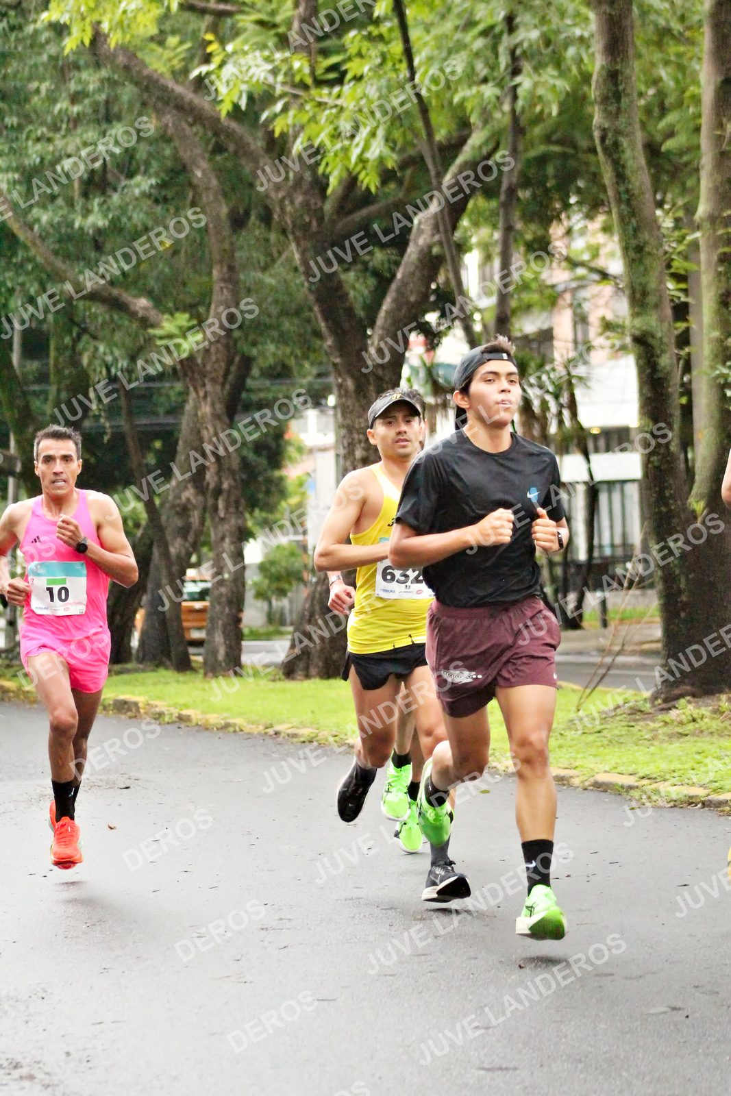 Foto del MEDIO MARATÓN ATLAS en Av. Patria, frente al Parque El Polvorín, Zapopan a las 08:00 · dorsal 10, 632