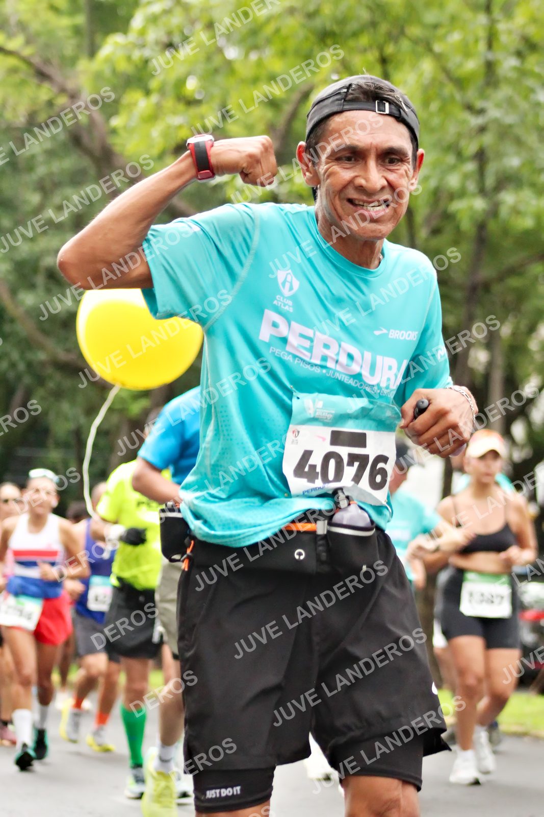 Foto del MEDIO MARATÓN ATLAS en Av. Patria, frente al Parque El Polvorín, Zapopan a las 08:33 · dorsal 4076