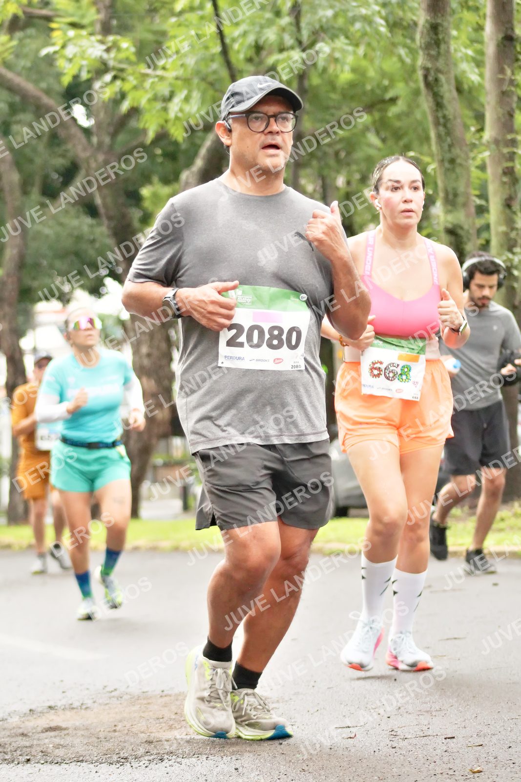 Foto del MEDIO MARATÓN ATLAS en Av. Patria, frente al Parque El Polvorín, Zapopan a las 08:42 · dorsal 2080