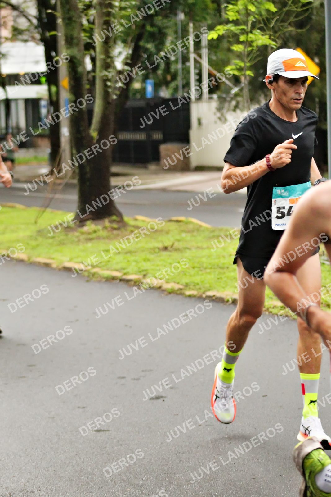 Foto del MEDIO MARATÓN ATLAS en Av. Patria, frente al Parque El Polvorín, Zapopan a las 08:11 · dorsal 54