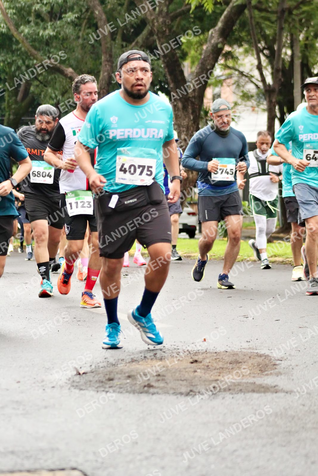 Foto del MEDIO MARATÓN ATLAS en Av. Patria, frente al Parque El Polvorín, Zapopan a las 08:30 · dorsal 4075, 64, 1123, 6804