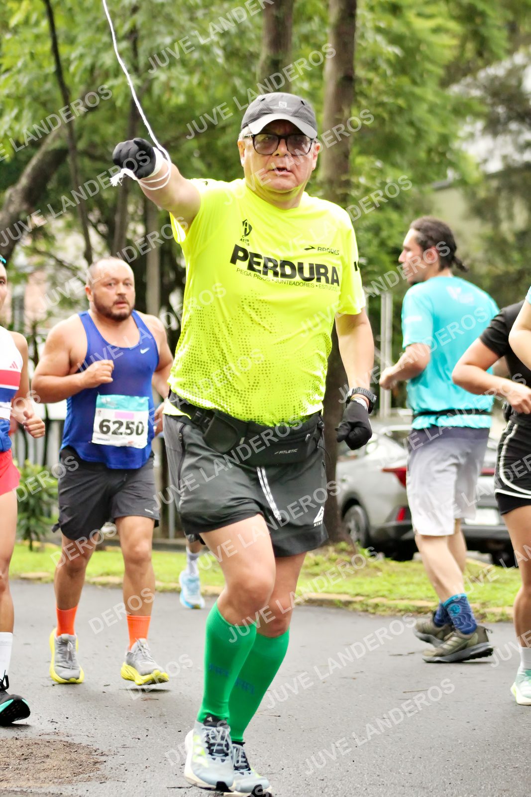 Foto del MEDIO MARATÓN ATLAS en Av. Patria, frente al Parque El Polvorín, Zapopan a las 08:33 · dorsal 6250