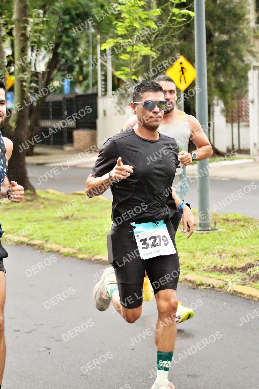 Foto del MEDIO MARATÓN ATLAS en Av. Patria, frente al Parque El Polvorín, Zapopan a las 08:03 · dorsal 3279