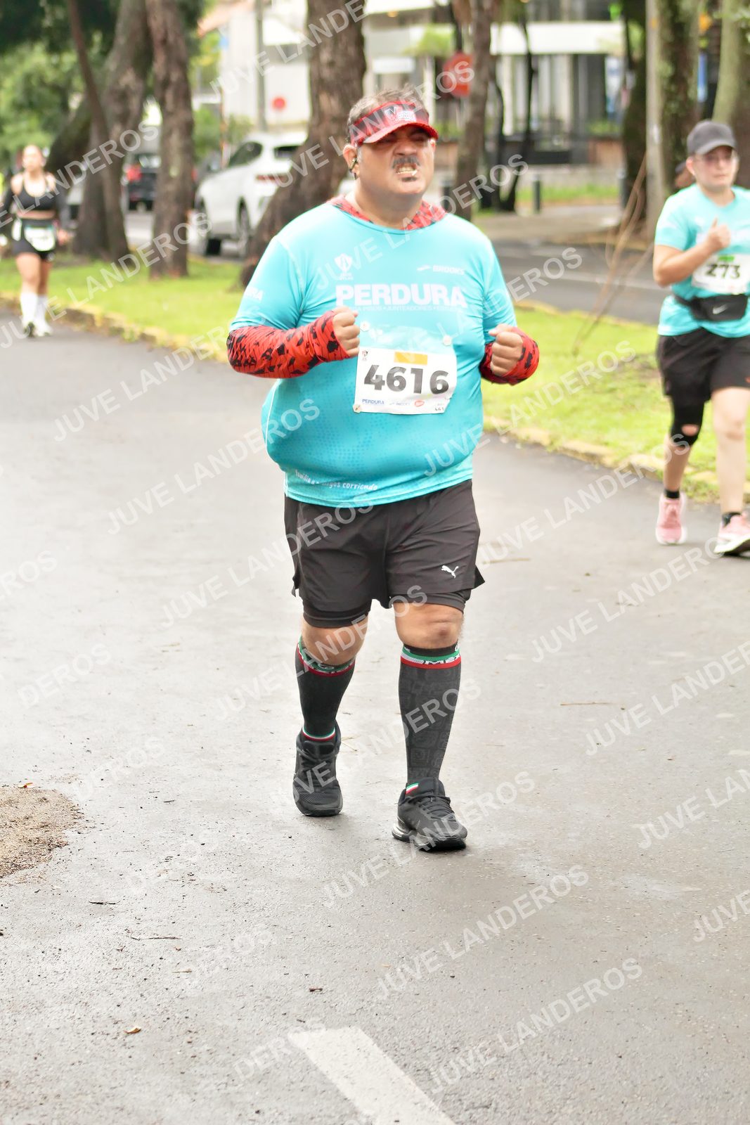Foto del MEDIO MARATÓN ATLAS en Av. Patria, frente al Parque El Polvorín, Zapopan a las 09:04 · dorsal 4616
