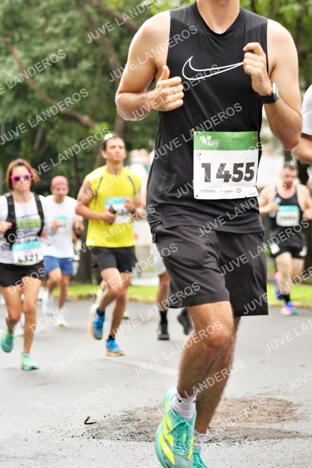 Foto del MEDIO MARATÓN ATLAS en Av. Patria, frente al Parque El Polvorín, Zapopan a las 08:24 · dorsal 1455, 4321