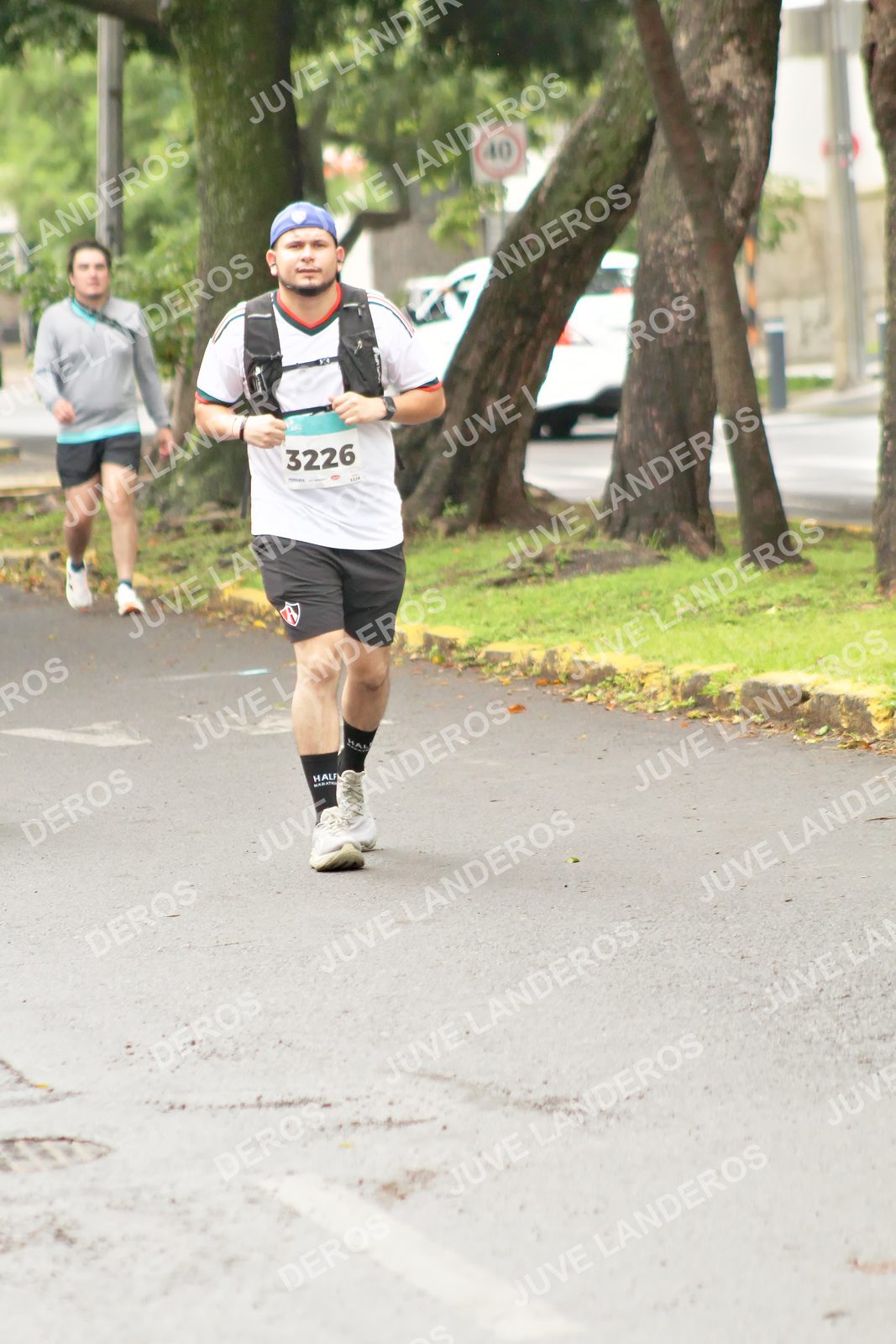 Foto del MEDIO MARATÓN ATLAS en Av. Patria, frente al Parque El Polvorín, Zapopan a las 08:56 · dorsal 3226, 40