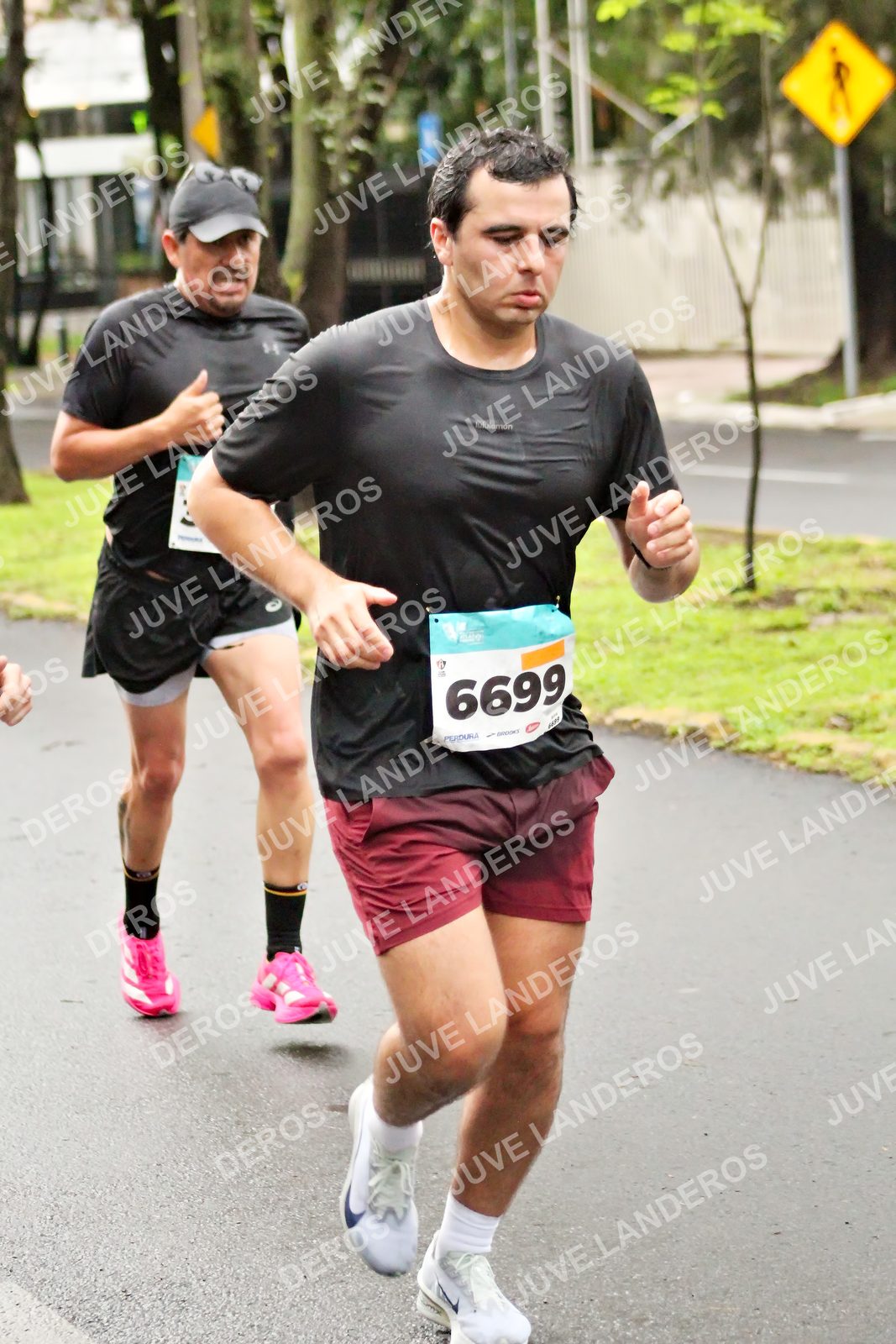 Foto del MEDIO MARATÓN ATLAS en Av. Patria, frente al Parque El Polvorín, Zapopan a las 08:11 · dorsal 6699