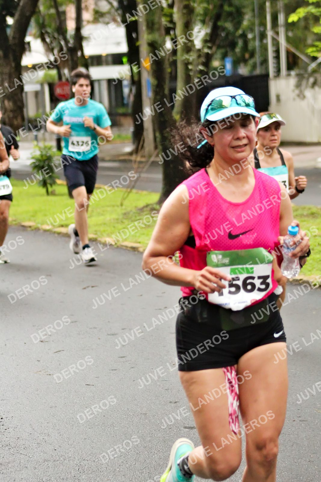 Foto del MEDIO MARATÓN ATLAS en Av. Patria, frente al Parque El Polvorín, Zapopan a las 08:10 · dorsal 563, 4326