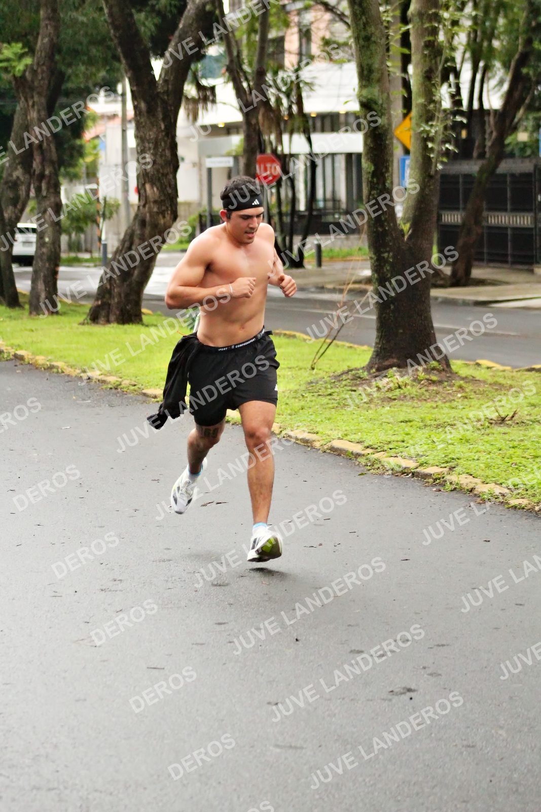 Foto del MEDIO MARATÓN ATLAS en Av. Patria, frente al Parque El Polvorín, Zapopan a las 08:06