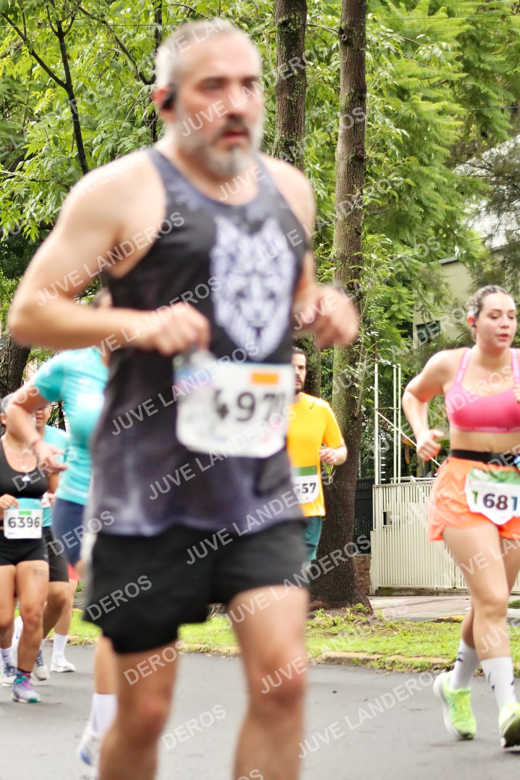 Foto del MEDIO MARATÓN ATLAS en Av. Patria, frente al Parque El Polvorín, Zapopan a las 08:39 · dorsal 6396, 681