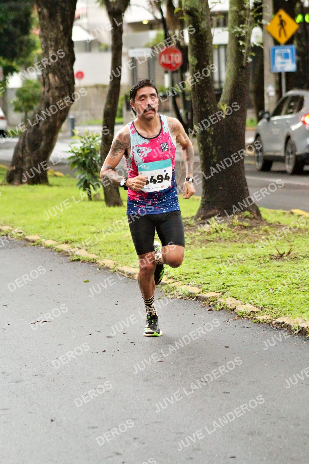 Foto del MEDIO MARATÓN ATLAS en Av. Patria, frente al Parque El Polvorín, Zapopan a las 07:55 · dorsal 494